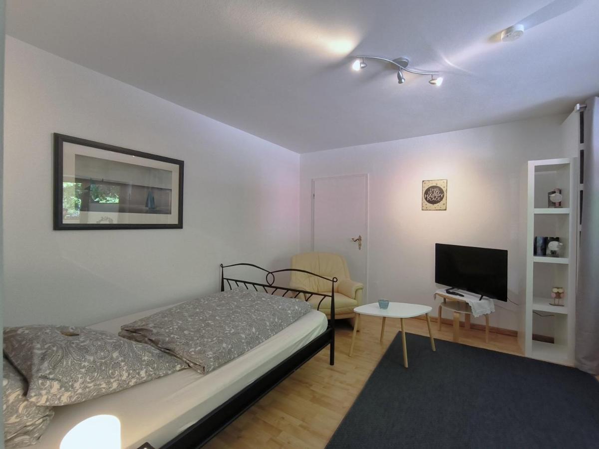 Ferienwohnung Zwischen Den Meeren - Schoene Und Gemuetliche Fewo Mit Garten Dorpstedt Exterior photo